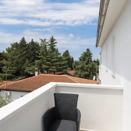 Lighthouse Entaja -